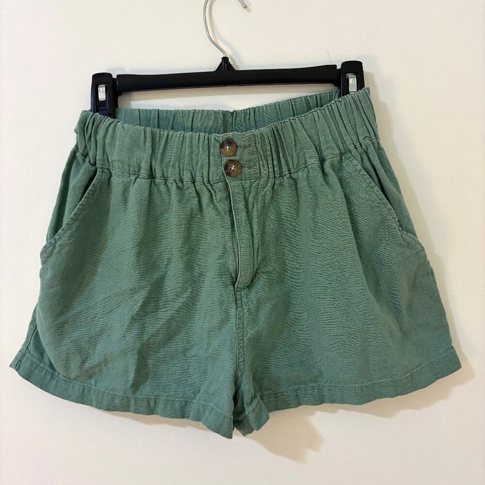 Forever 21 Green Linen Shorts Women Fits S Elastic Waist Summercore